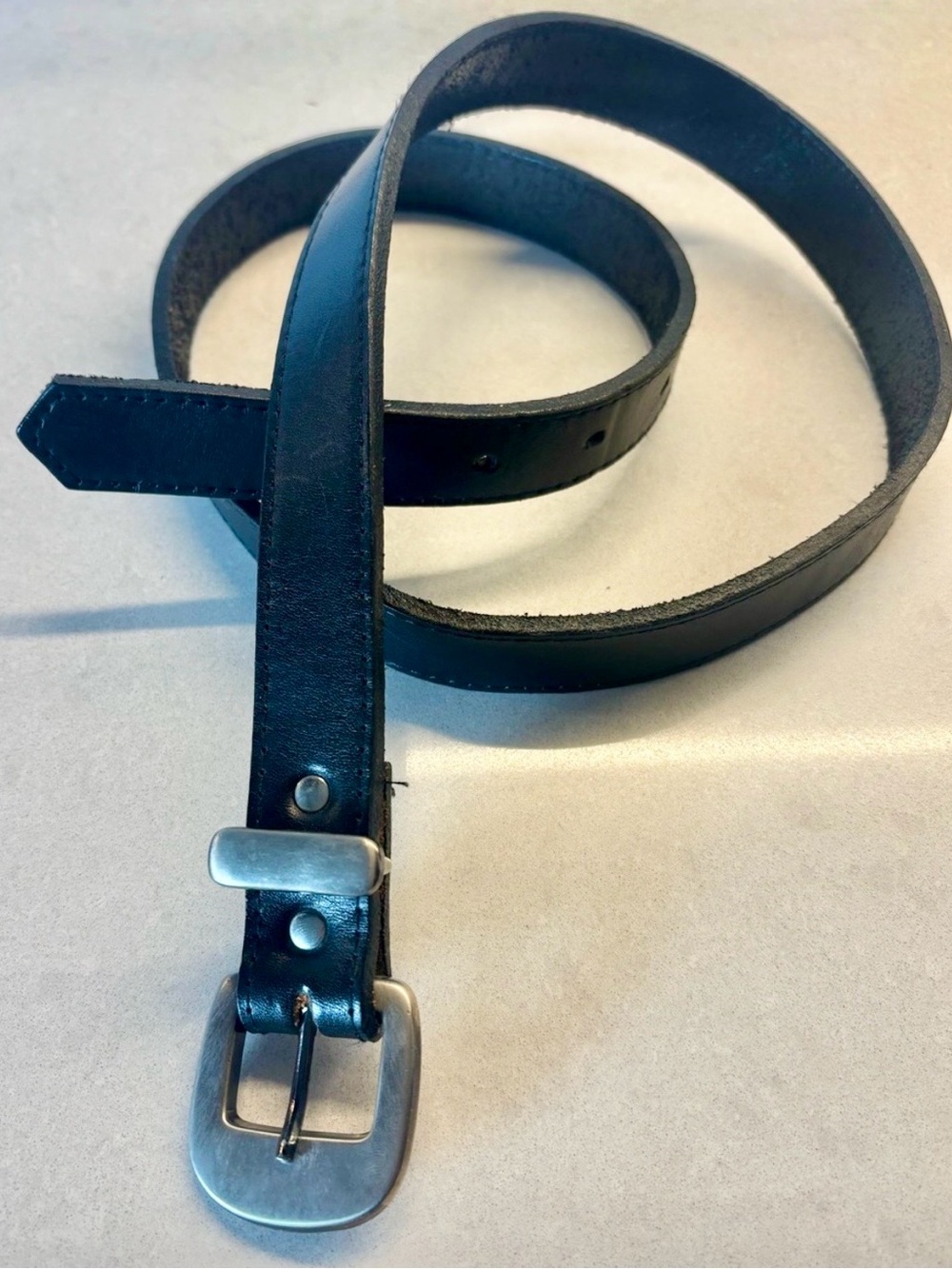 ♠️5/$25♠️Women's Classic Black Leather Belt with Chunky Silver Buckle